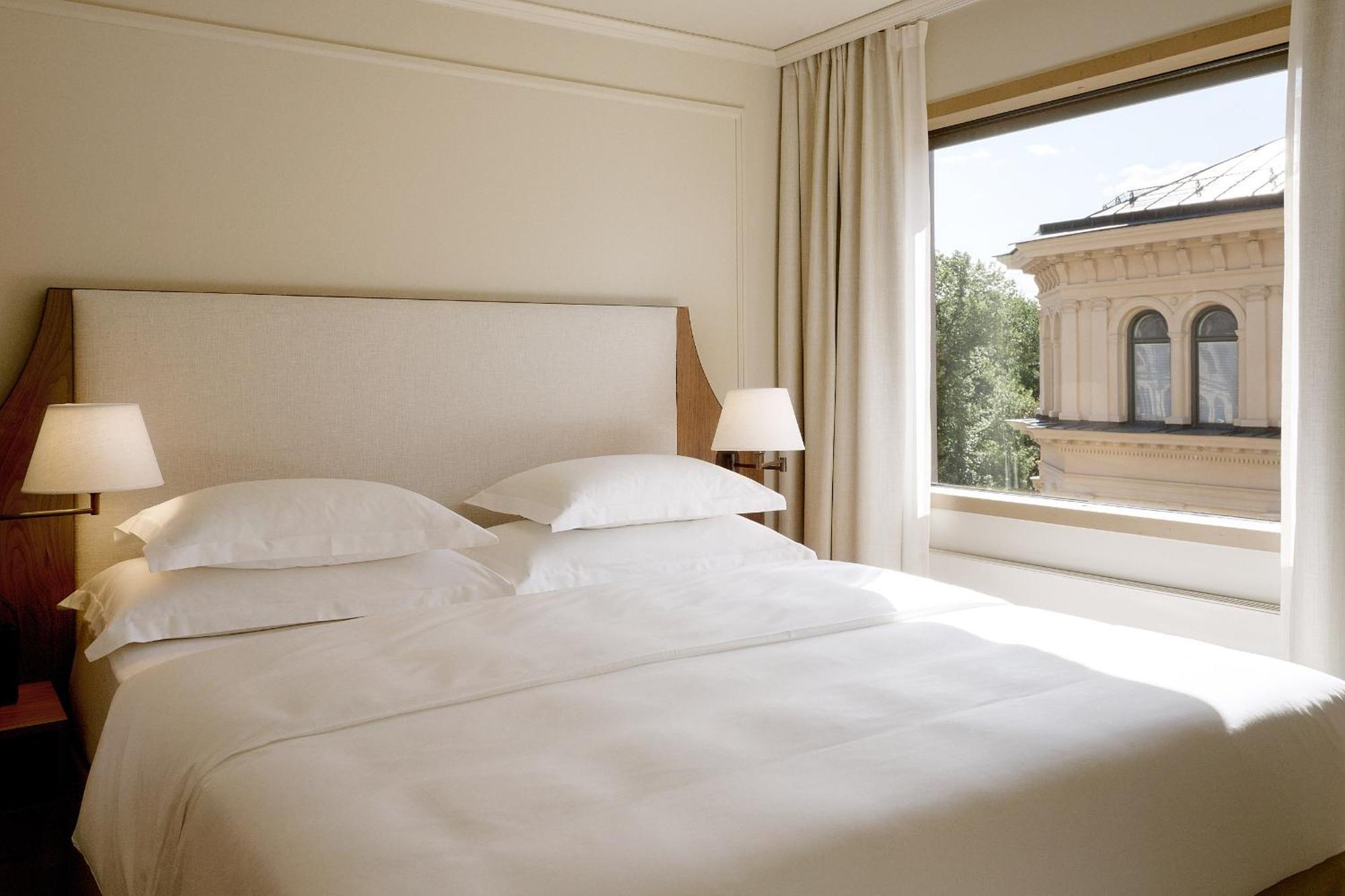 Junior Suite,1611053935:JPEG
